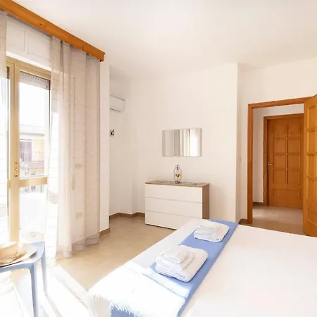 Spazioso - A Pochi Passi Dal Mare, Apartment *