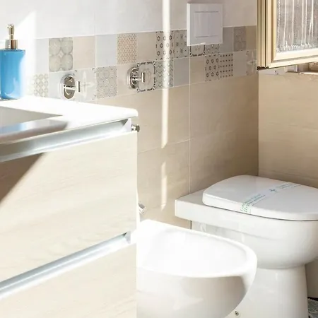 Apartment Spazioso - A Pochi Passi Dal Mare, *