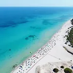 아파트 Spazioso - A Pochi Passi Dal Mare,