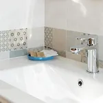 아파트 Spazioso - A Pochi Passi Dal Mare,